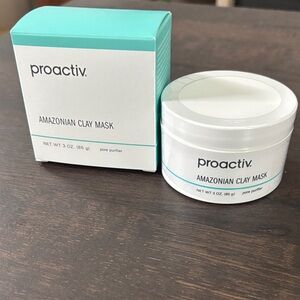 Proactiv Amazonian Clay Mask - White and Aqua